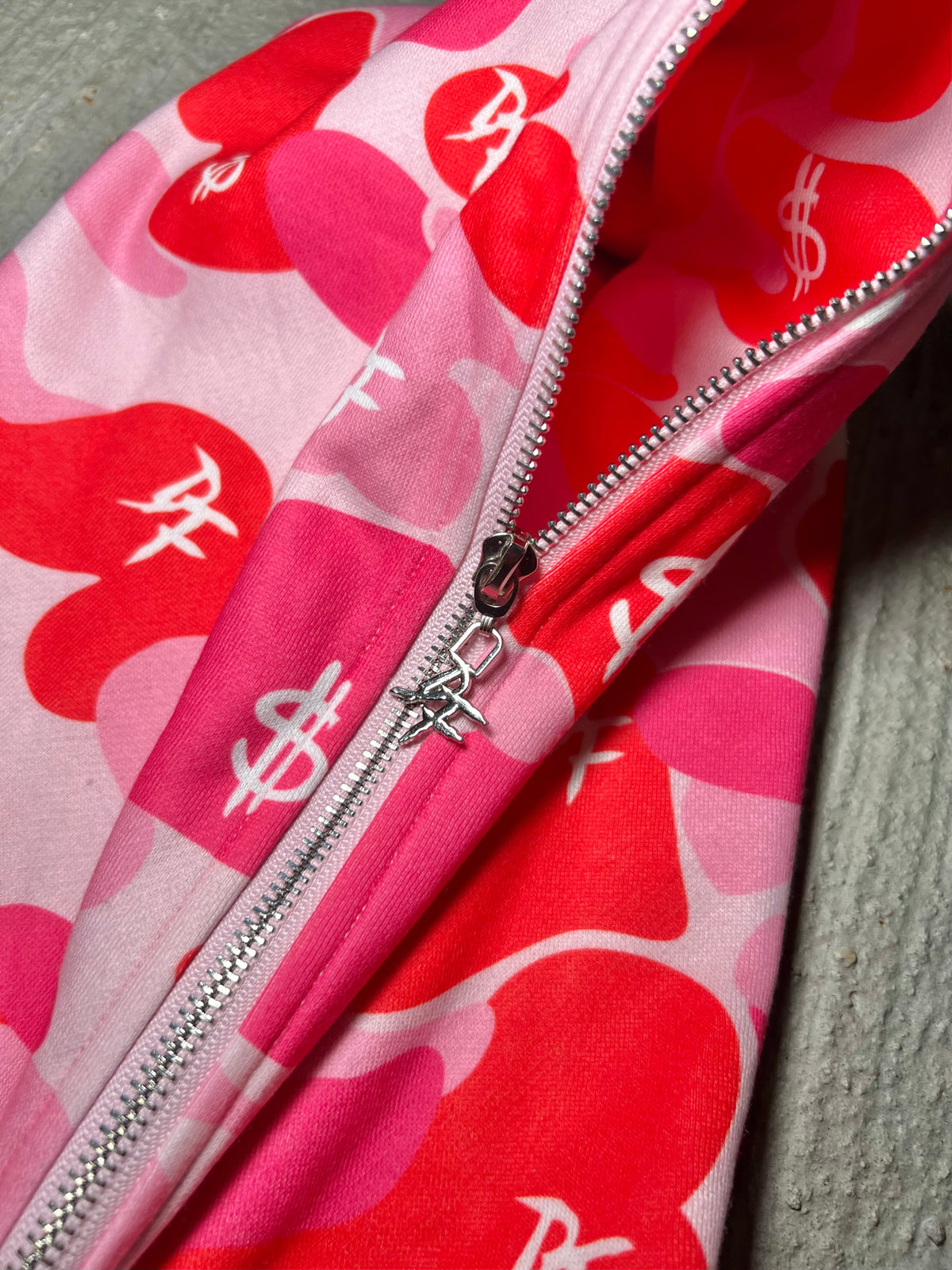 Pink Df DF Pink X Red Camo Full Zip Jacket – www.differentfashionofficial.com
